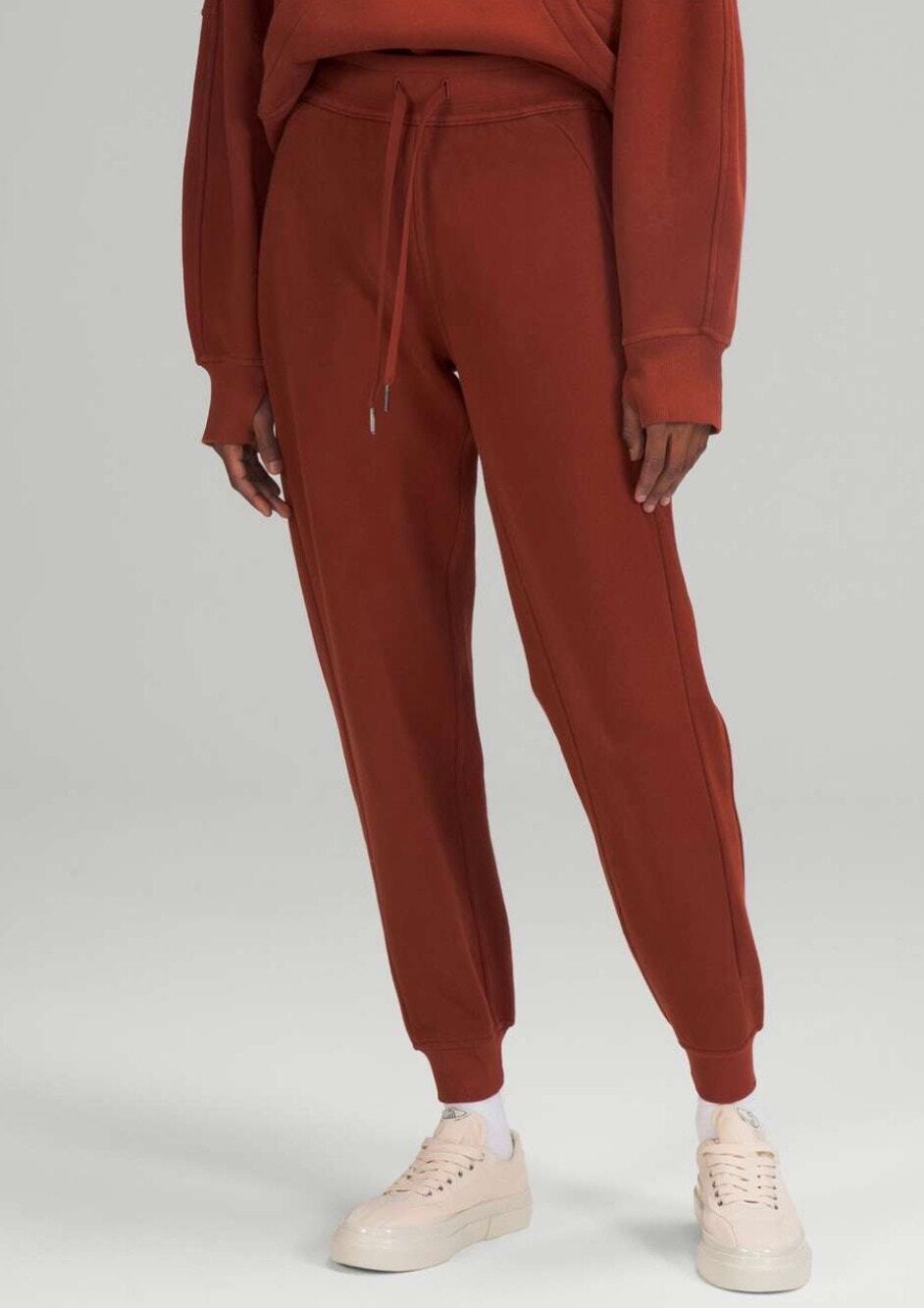 Lululemon Plus Scuba High-Rise Jogger in Date Brown Size 20